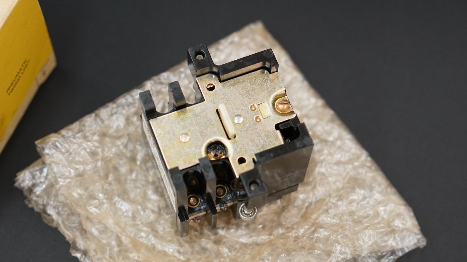 Allen Bradley 700-NT Pneumatic Time Delay Relay (SER C)