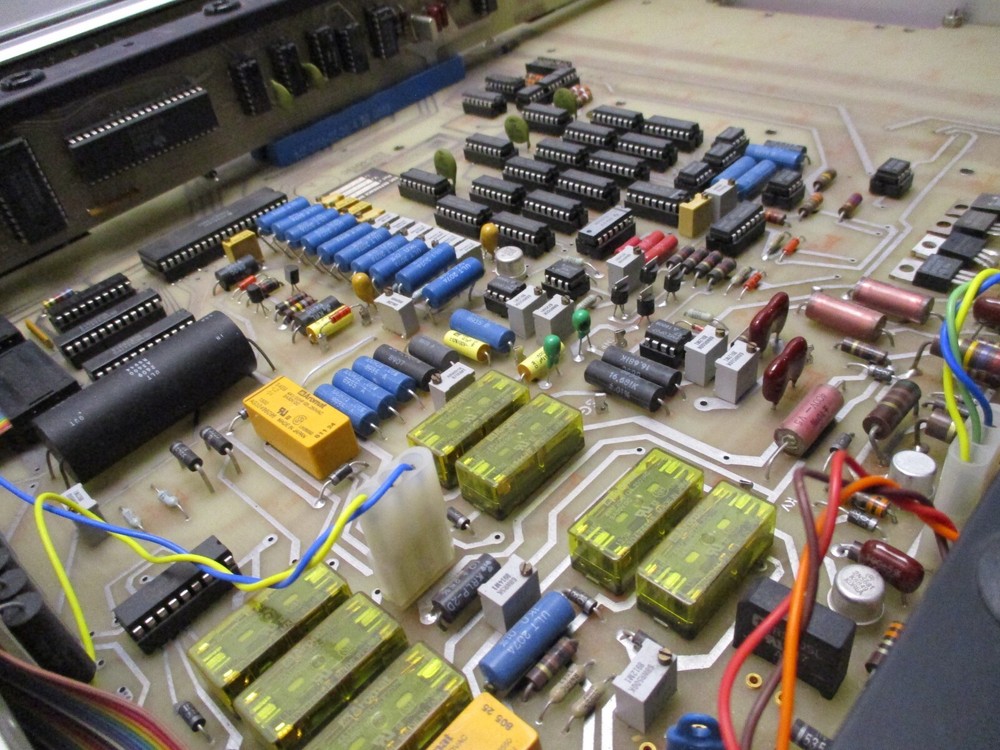 EDC Model 521 Programmable DC Calibrator Untested For Parts Only [18-.5]