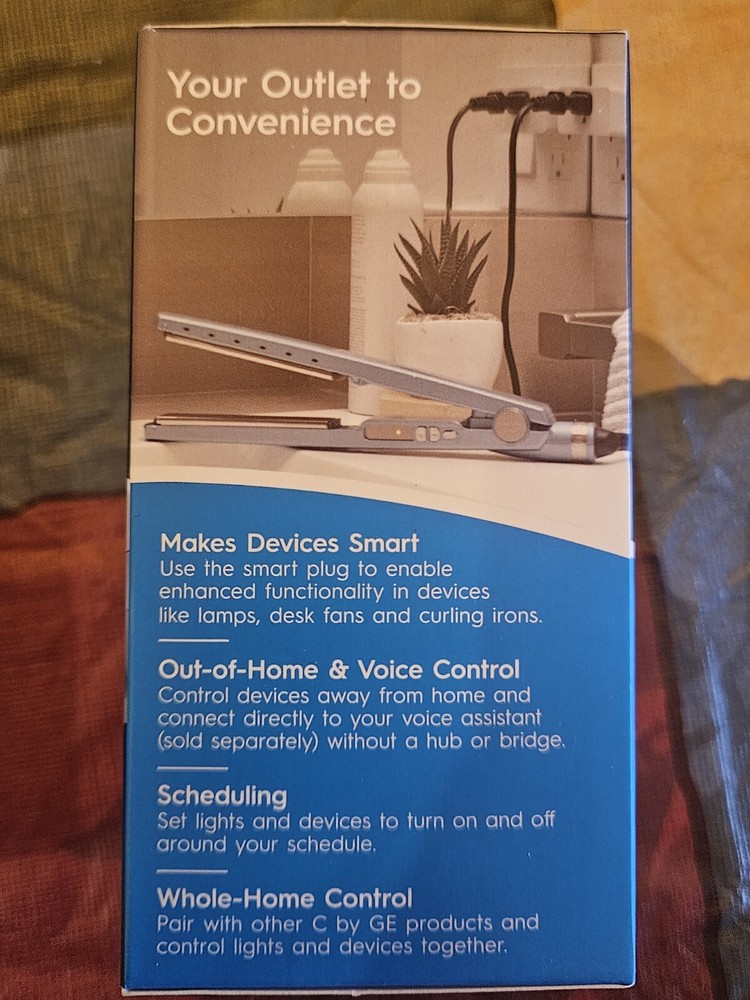 Smart Bulb pack with Smart Plug