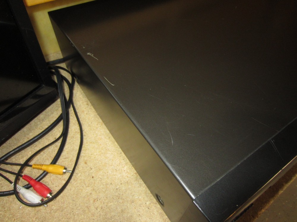 Technics SL-PD688 5 Disc CD Changer Carousel No Remote Tested Working