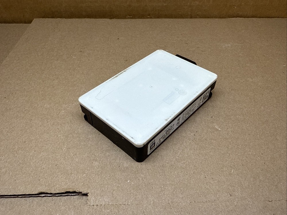 2013-2017 Buick Enclave Bumper Blind Spot Module Sensor 84440527