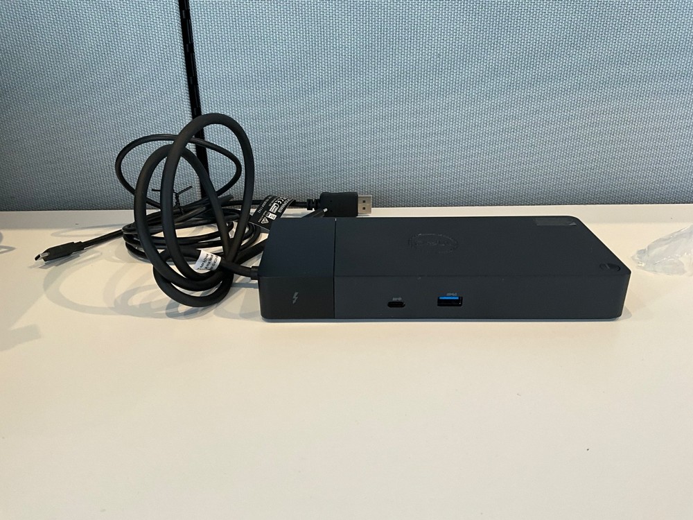 Dell WD22TB4 Docking Station