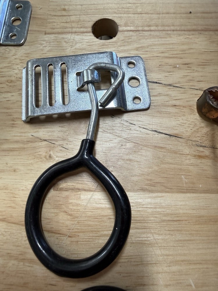 Keeper Heavy Duty Loop Hanger Wall Mount