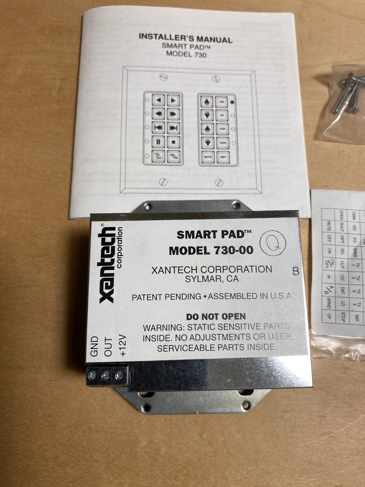 XANTECH SMART PAD MODEL 730-00 WHITE WALL MOUNTED PROGRAMMABLE IR CONTROLLER