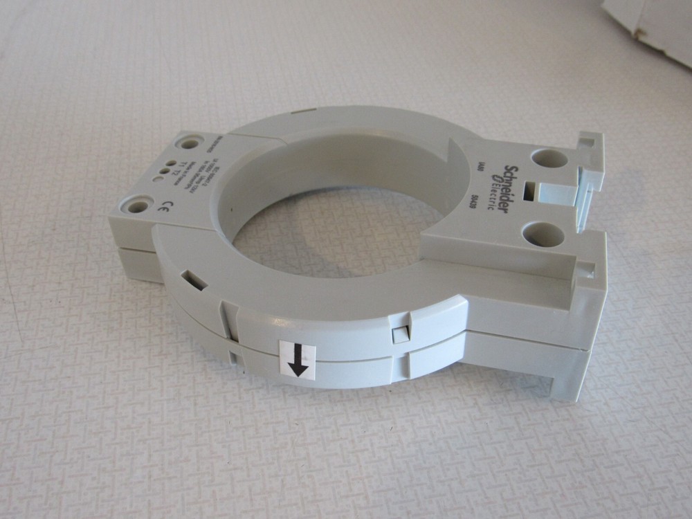 SCHNEIDER IA80 CLOSED TOROID CURRENT TRANSFORMER CLAMP SENSOR 50439