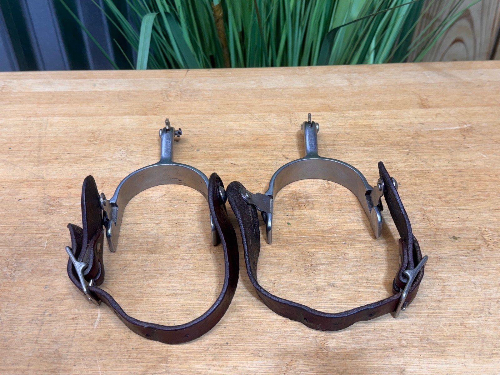 Ladies Stainless Steel Western Spurs w Brown Leather Straps