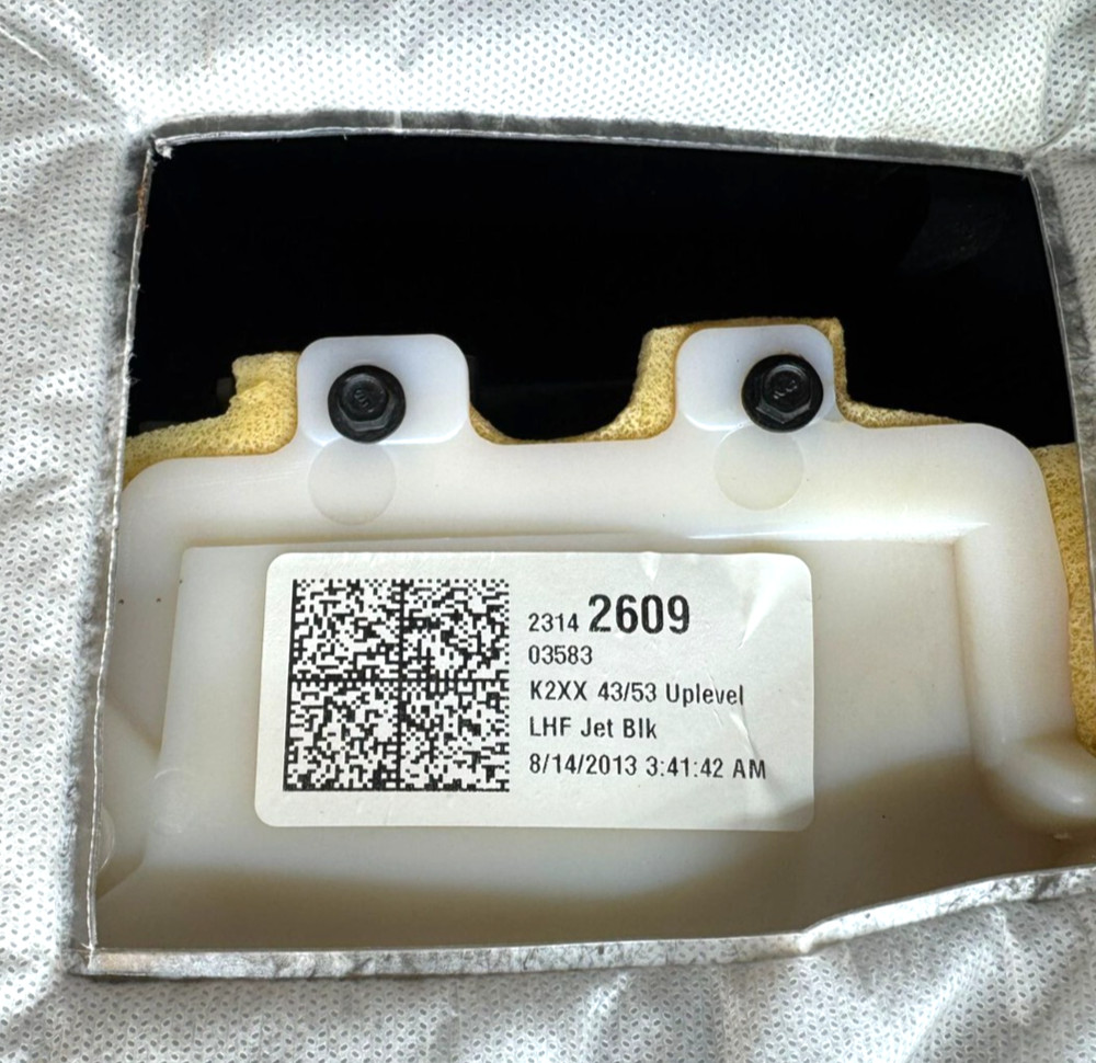 Sierra Silverado 2014-2019 Interior Front Door Trim Panel Left Driver