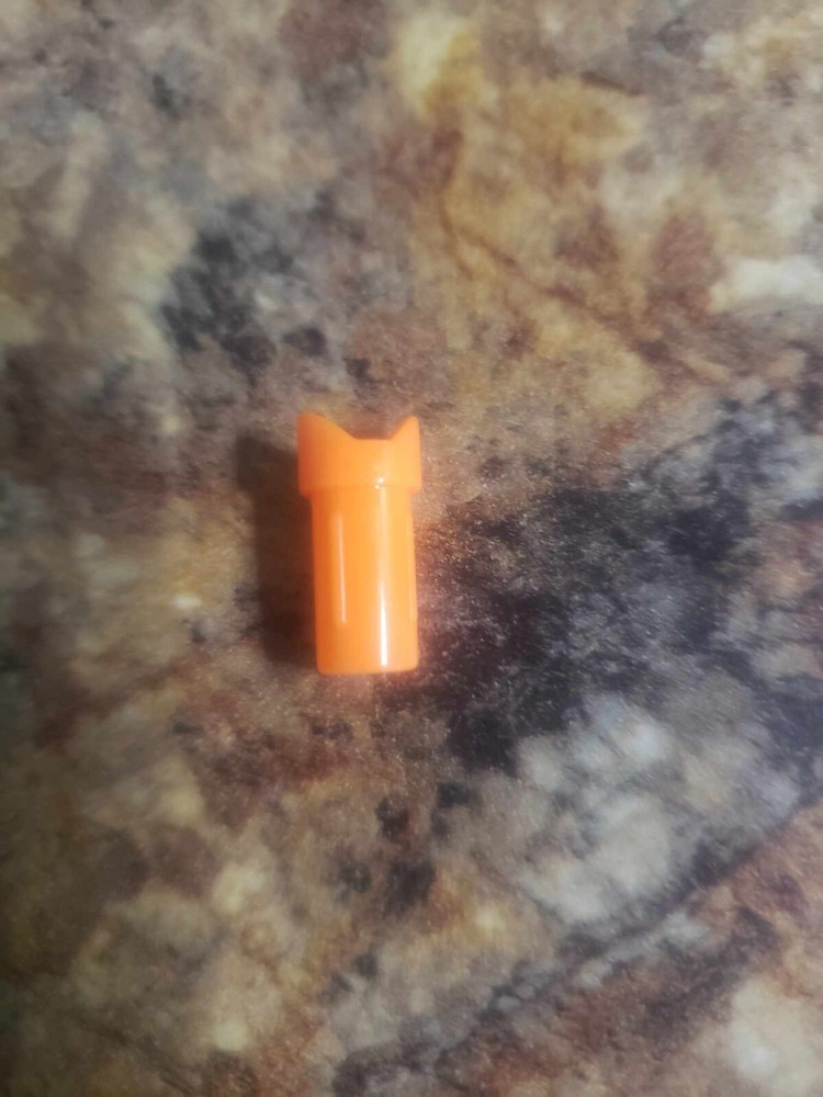 24 Pcs. New Orange half moon nocks