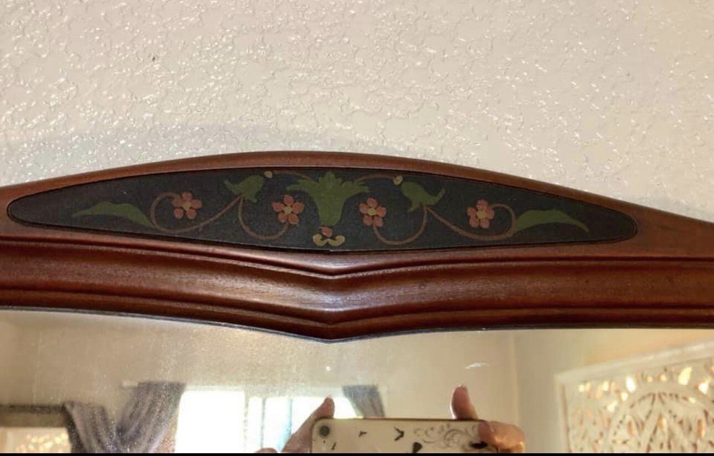 1920 Vanity With Mirror