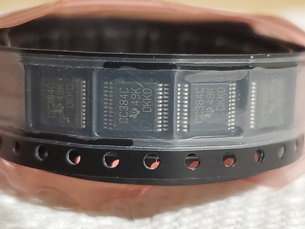 Texas Instruments SN74CBTD3384CDGVR IC - Digital Bus Switch