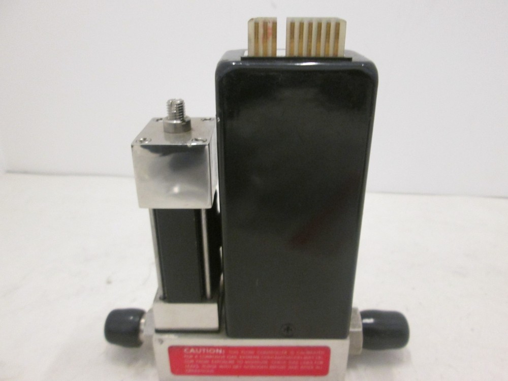 Unit UFC-1000HP, Mass Flow Controller MFC, SiH4, 1 SLM, Used