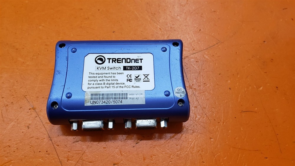 ⭐️⭐️⭐️⭐️⭐️ TRENDnet TK-207 2-Port USB KVM Switch