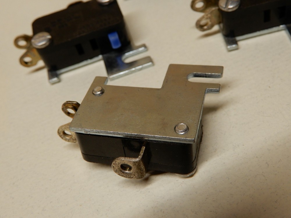 Cherry E22 Microswitch Lot of 25 NOS With Mounting Brackets