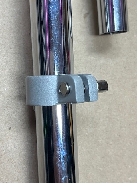 Unbranded Left-Facing Tom Holder - Chrome