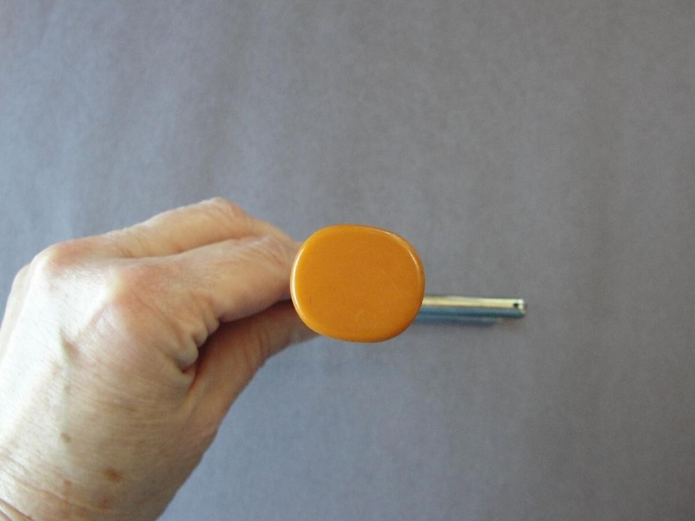 Butterscotch Bakelite Handled Cheese Slicer