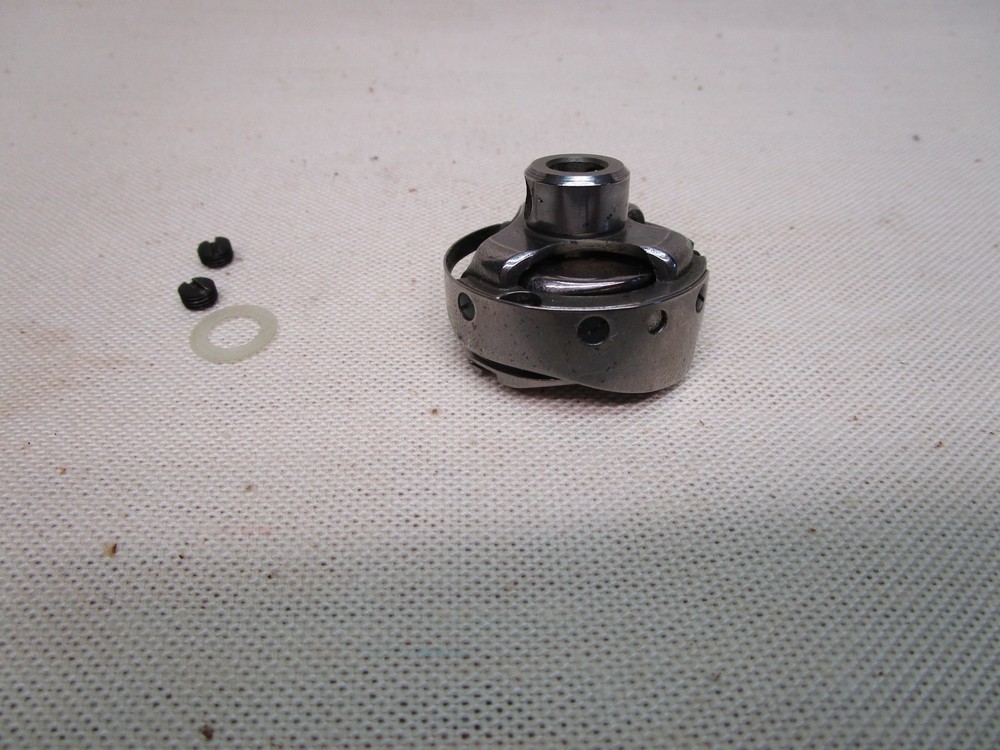 PFAFF Model 1473 Sewing Machine Hook. Plus fits many more Pfaff Models