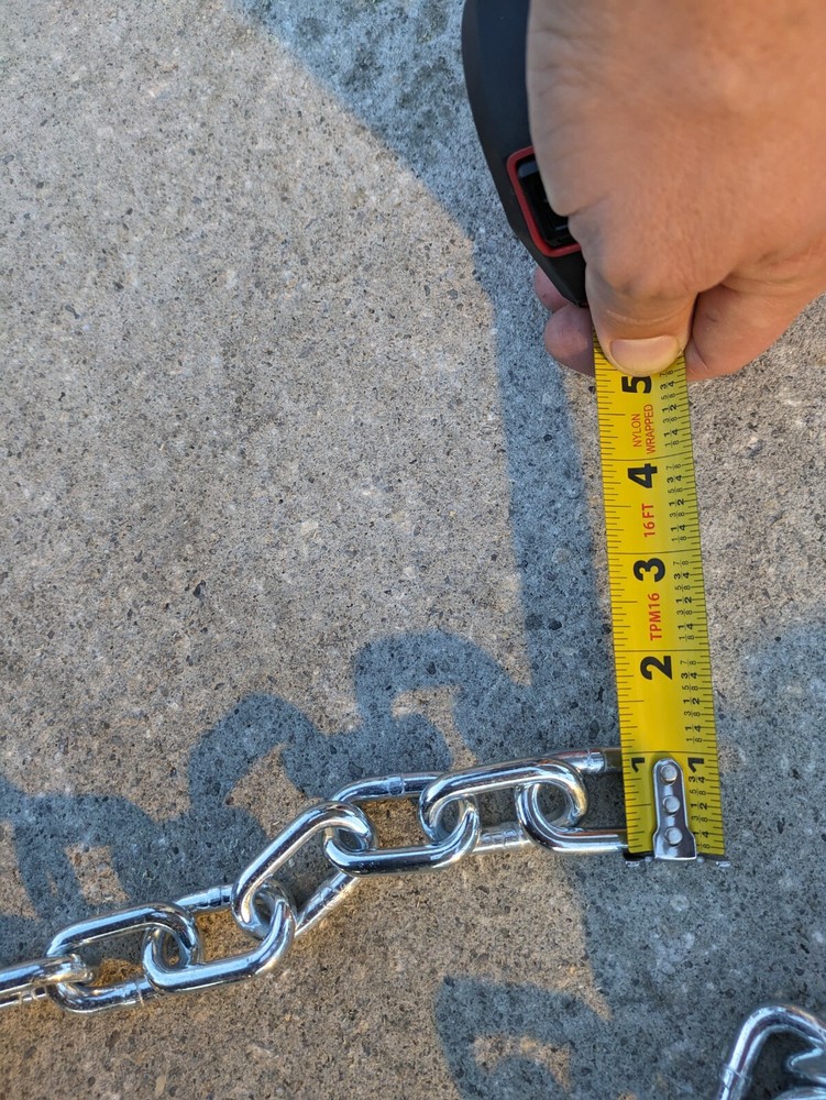 Chain, 1/4", 2600lb working load, 100feet, Zinc Plated, Container loading