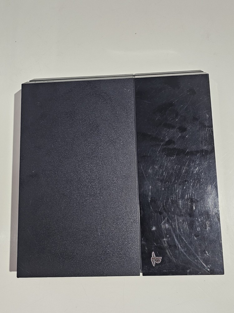 Sony PlayStation 4 PS4 Console – 500GB – Controller, Cables & 3 Games Bundle