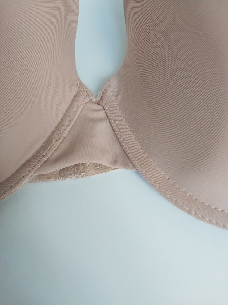 BCBGeneration Bra 91% Nylon 9% Spandex Size 44D
