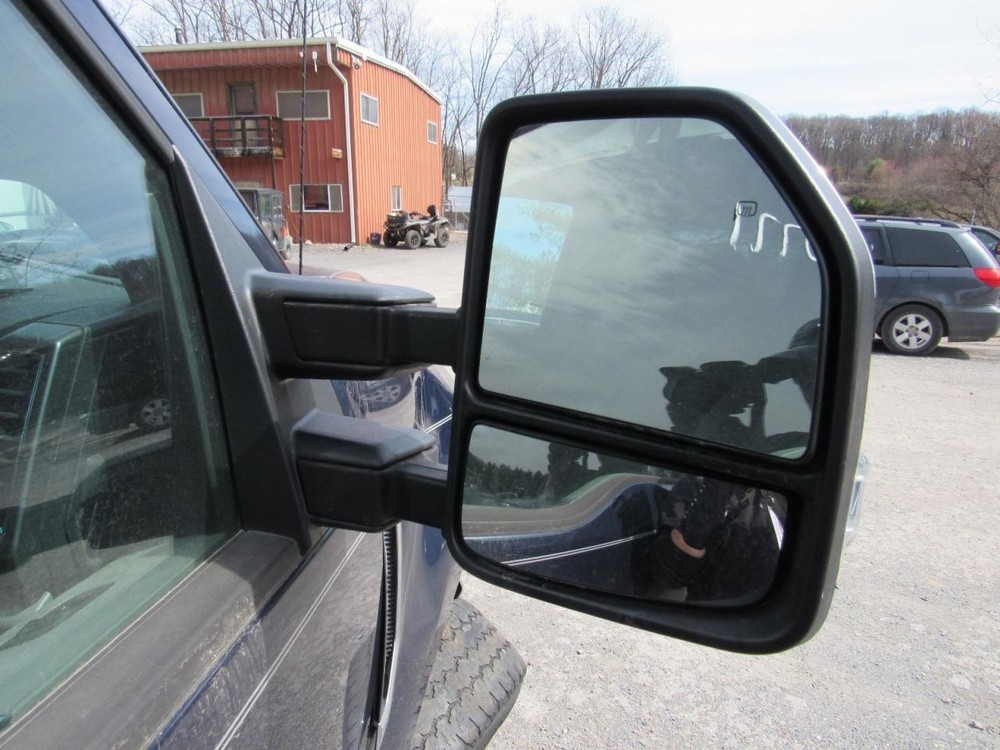 F250SD 2018 Glove Box 1037137