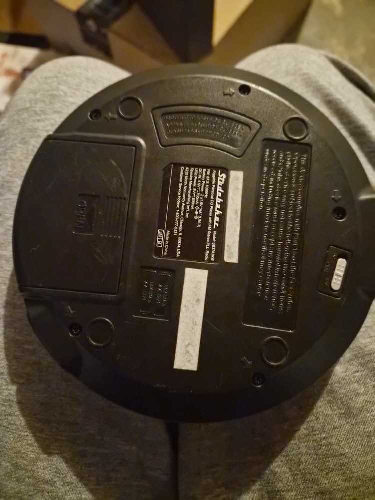 Studebaker Red Retro Portable CD Player CD-R/RW MP3 Playback Programmable