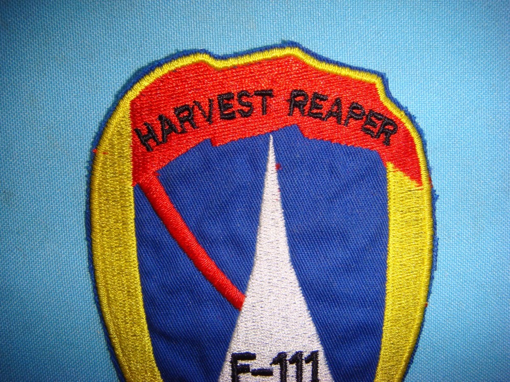 VIETNAM WAR PATCH, USAF F-111 TESTING PROGRAM HARVEST REAPER IN 1967