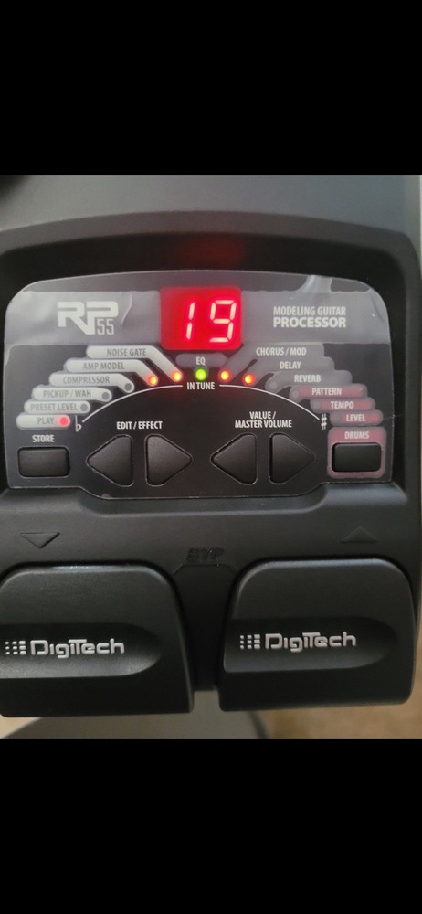Digitech RP55 Modelling Guitar Processor. Good Multi Effects Pedal.