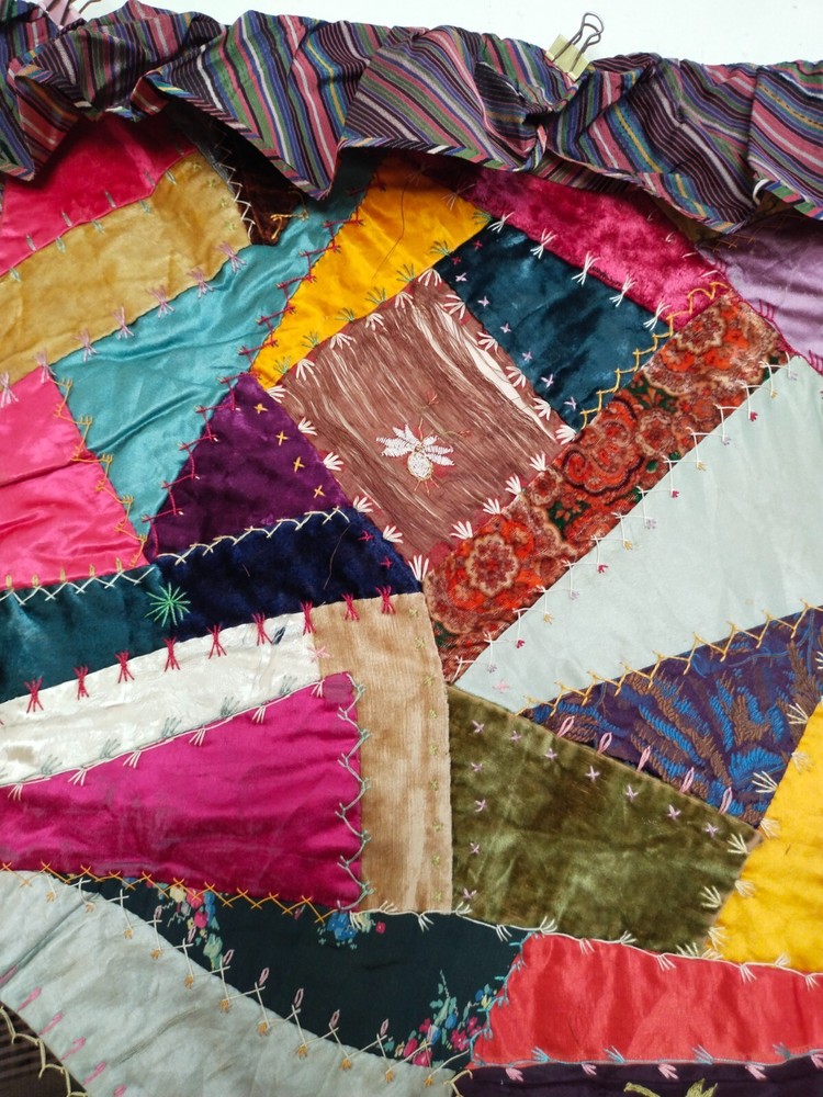 vintage fabulous crazy needlework quilt patchwork hand Quilted item898