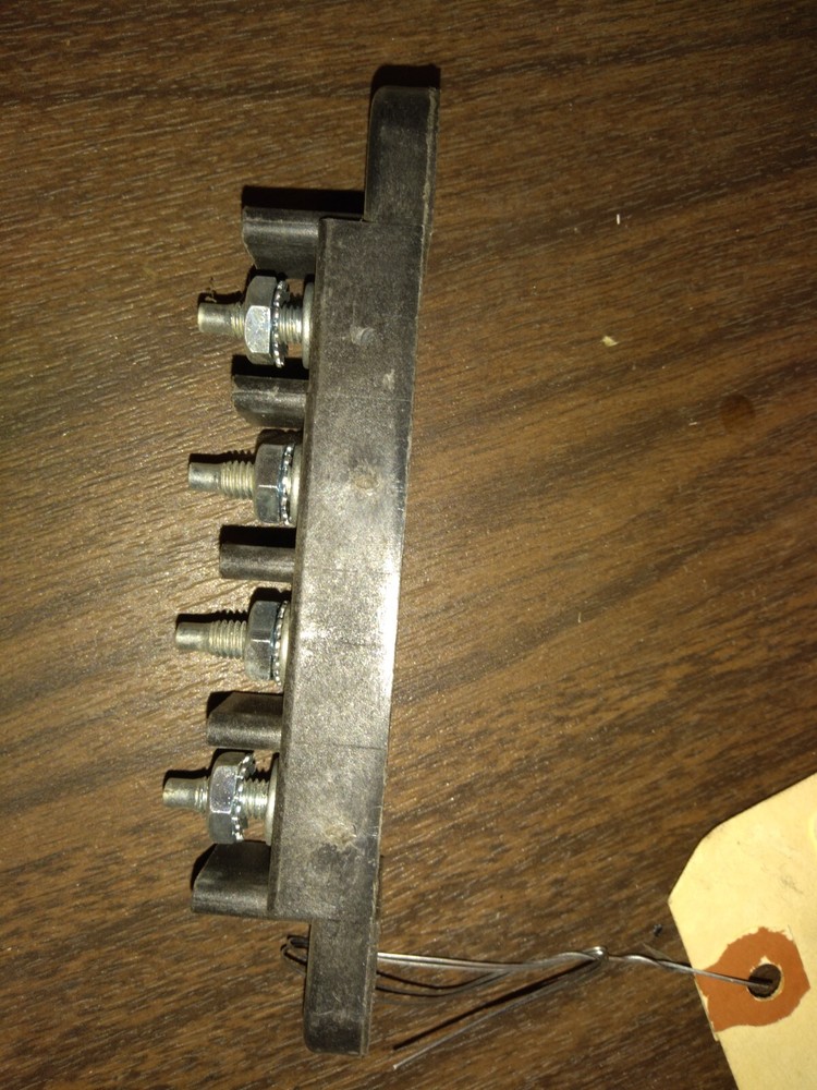New 4 Terminal Harness Junction Block for Mack