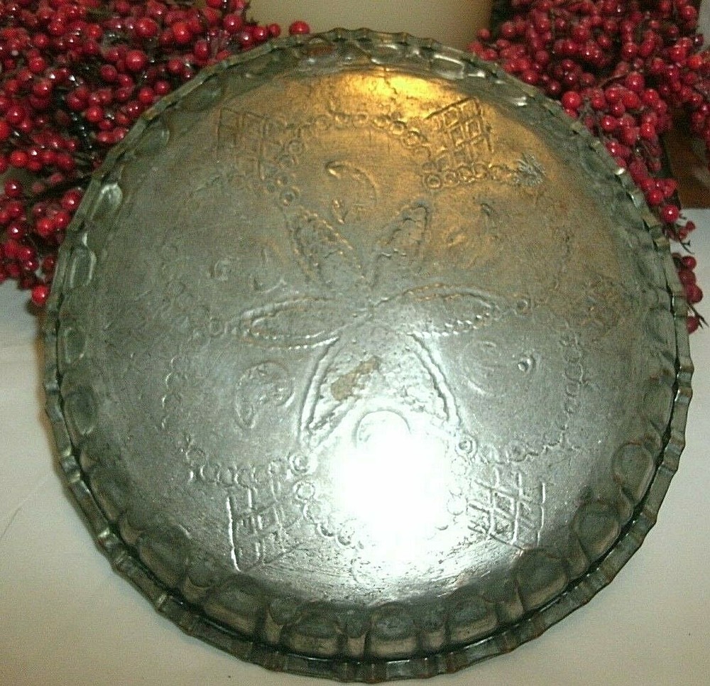 VINTAGE MIDDLE EASTERN TIN WASHED COPPER TRAY, ENGRAVED,HAMMERED,ROLLED EDGE