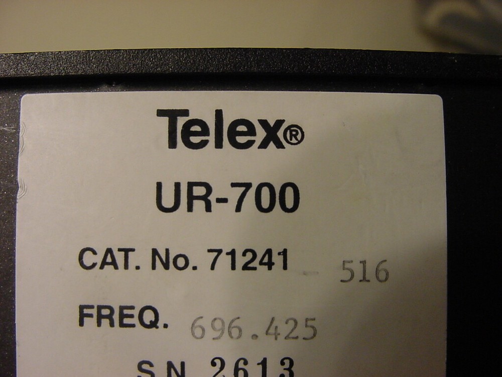 TELEX UR-700 WIRELESS MICROPHONE SYSTEM 71241