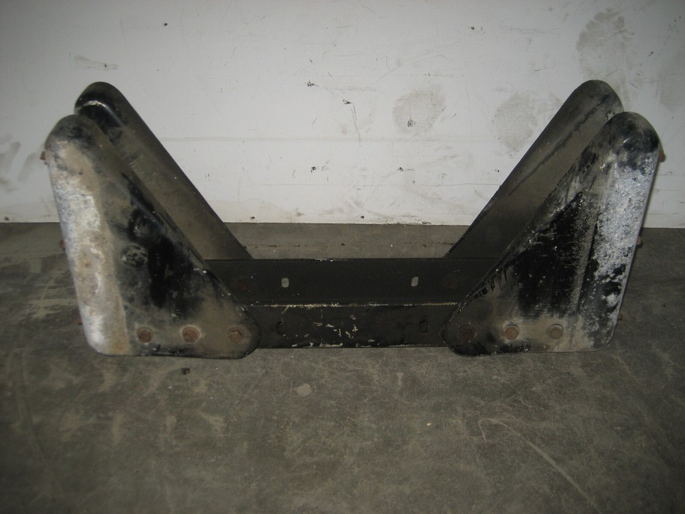 KENWORTH CROSSMEMBER K110