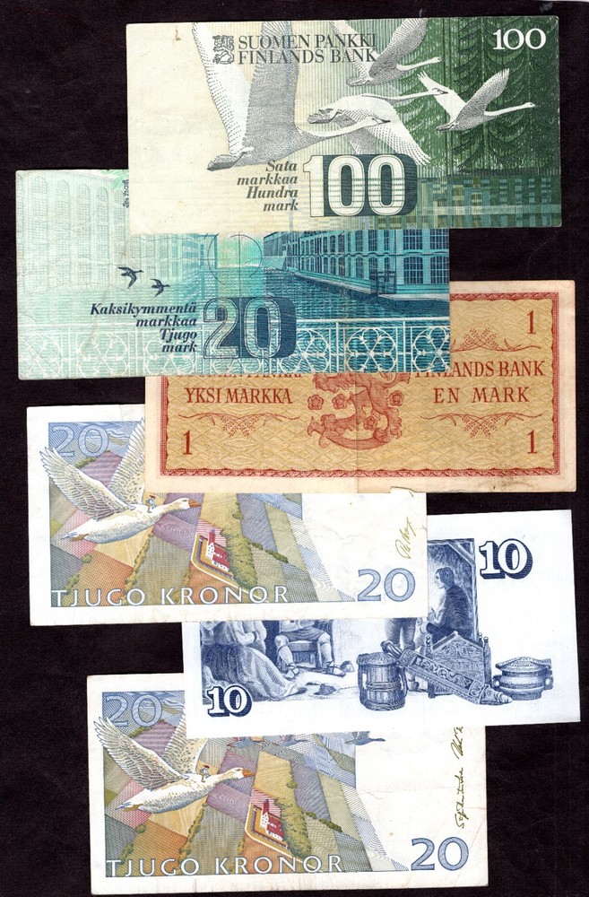 Scandinavia. 12 banknotes. DY23745.