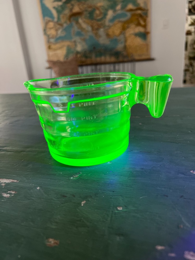 Green Uranium Depression Glass Measuring Cup