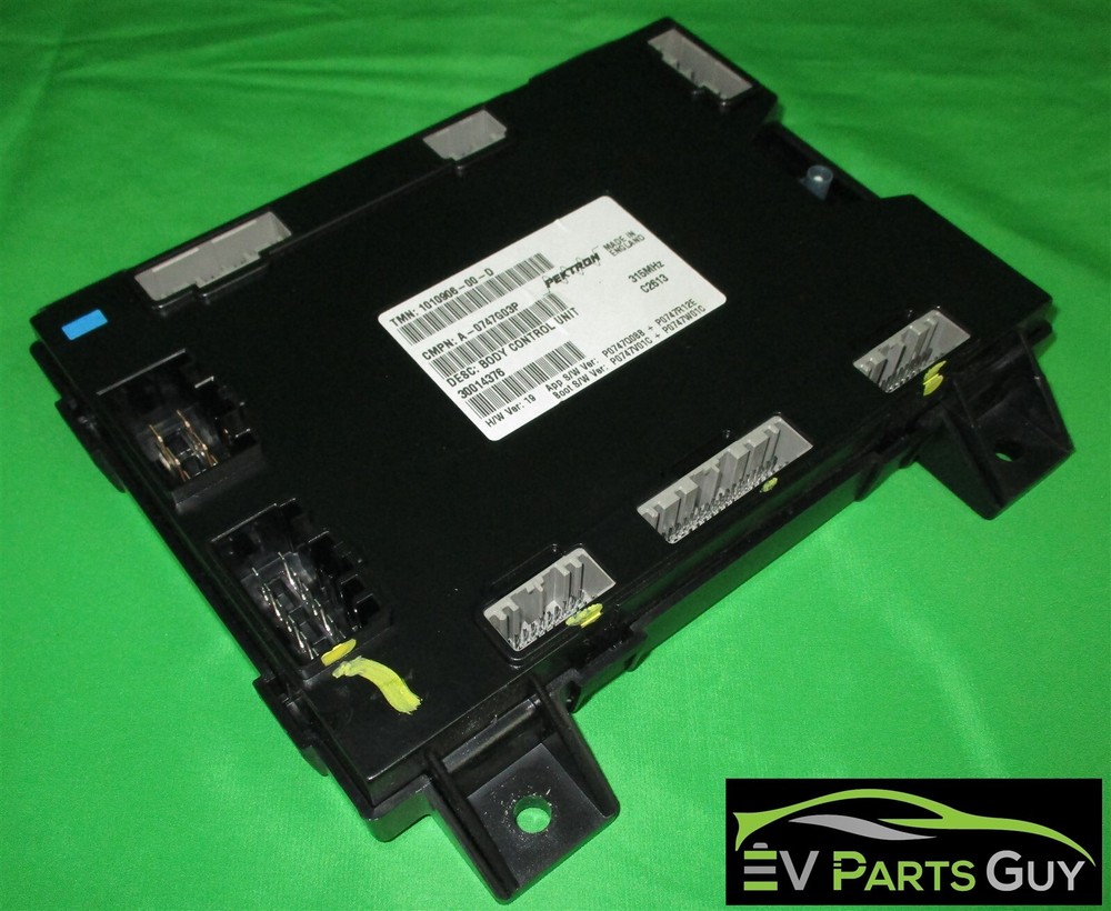 Tesla Model S 2012-2016 BODY CONTROL MODULE UNIT - 1010906-00-D