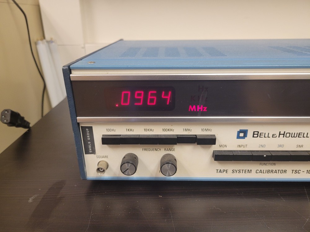 Bell & Howell Tape System Calibrator TSC 1000 Test Function Generator Tested