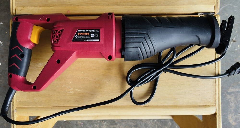 Chicago Electric 6 Amp Reciprocating Saw, Variable Speed Power Tool
