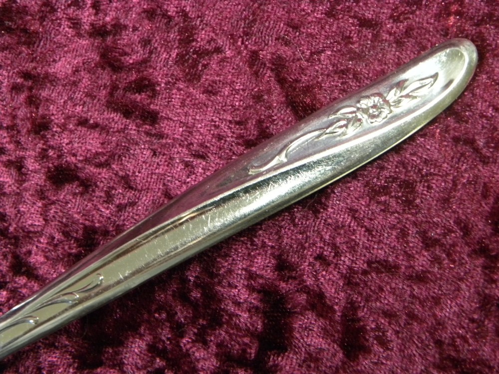 Midsummer Thor Oneida Stainless USA 3 Dinner Knives
