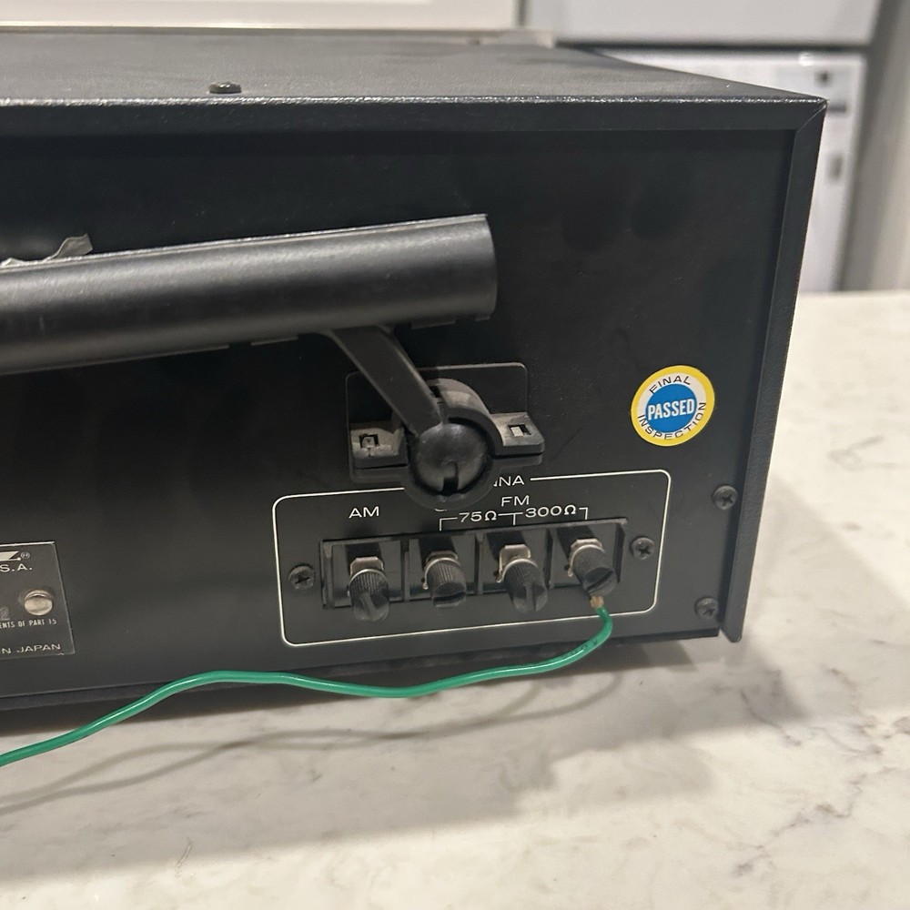 Marantz Model 2020 Stereo Tuner AM FM