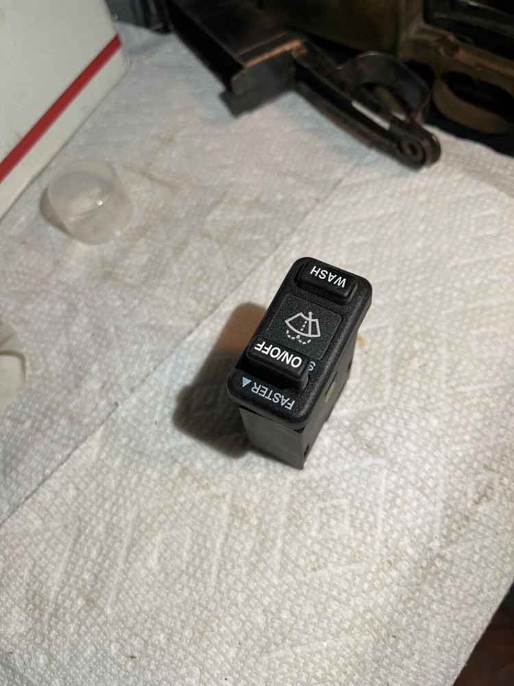 INTERNATIONAL 3534329C1 SWITCH, WINDSHIELD WIPER /WASHER CONTROLLER original eq