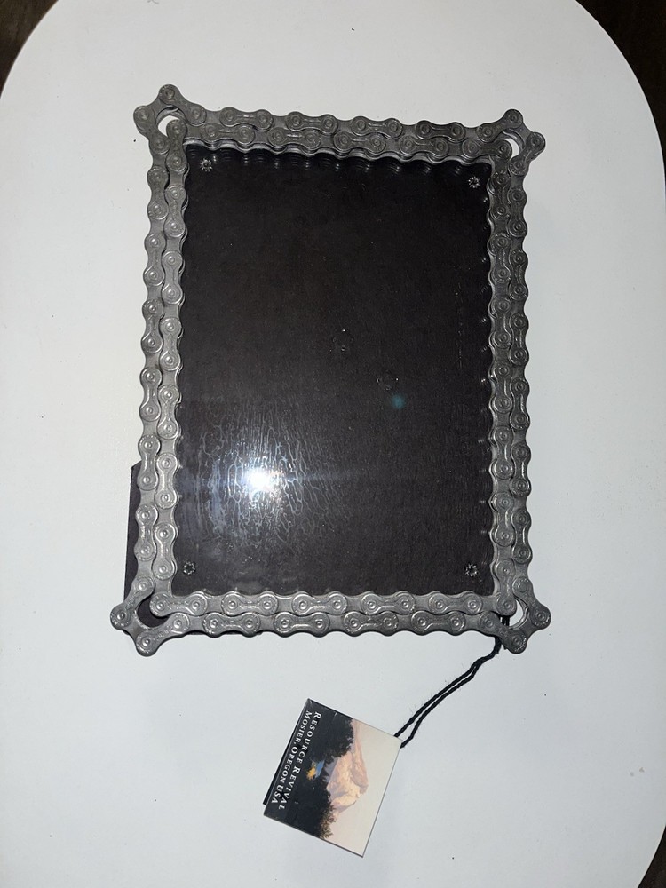 Bicycle chain picture Frame