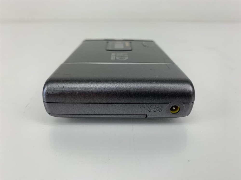 Sony MZ-E40 MD Walkman Digital Display Portable MiniDisc Player