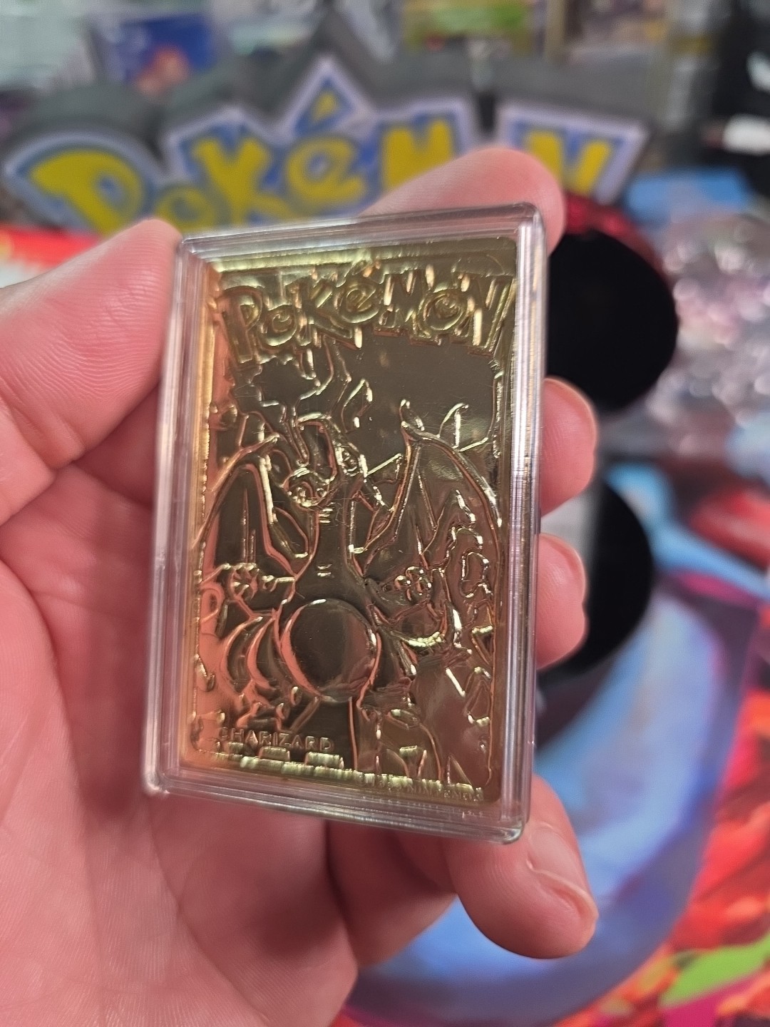 1998 NINTENDO CHARIZARD LIMITED EDITION 23K GOLD PLATED TRADING CARD