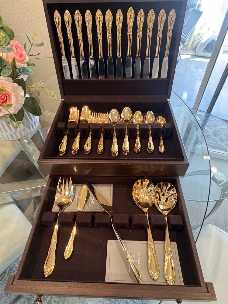 Retroneu 24K Gold Luxurious & Elegant Electroplate Flatware Set