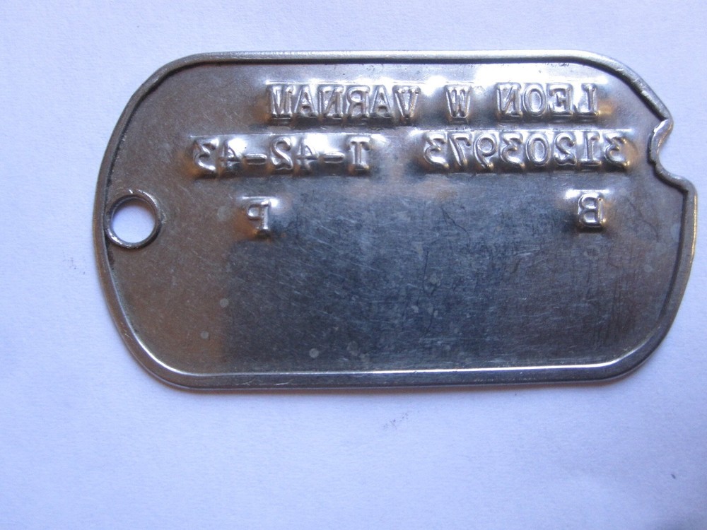 Single 1945 DOG TAG for LEON W. VARNAM