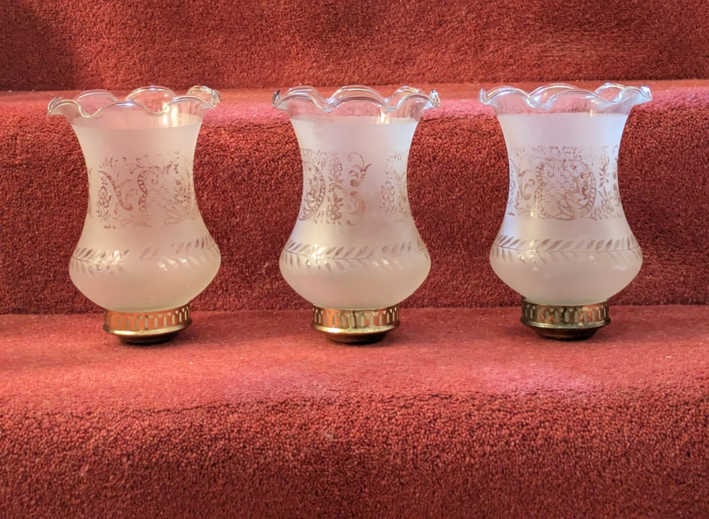OLD LAMPSHADE SET