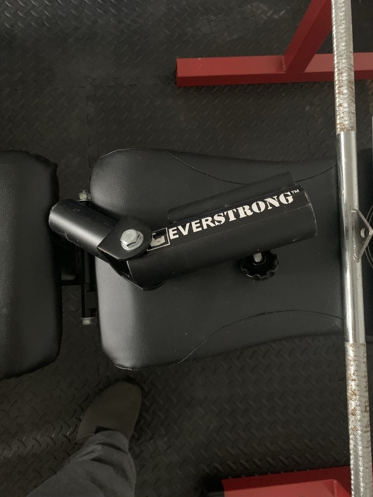 weight lifting gym equipment