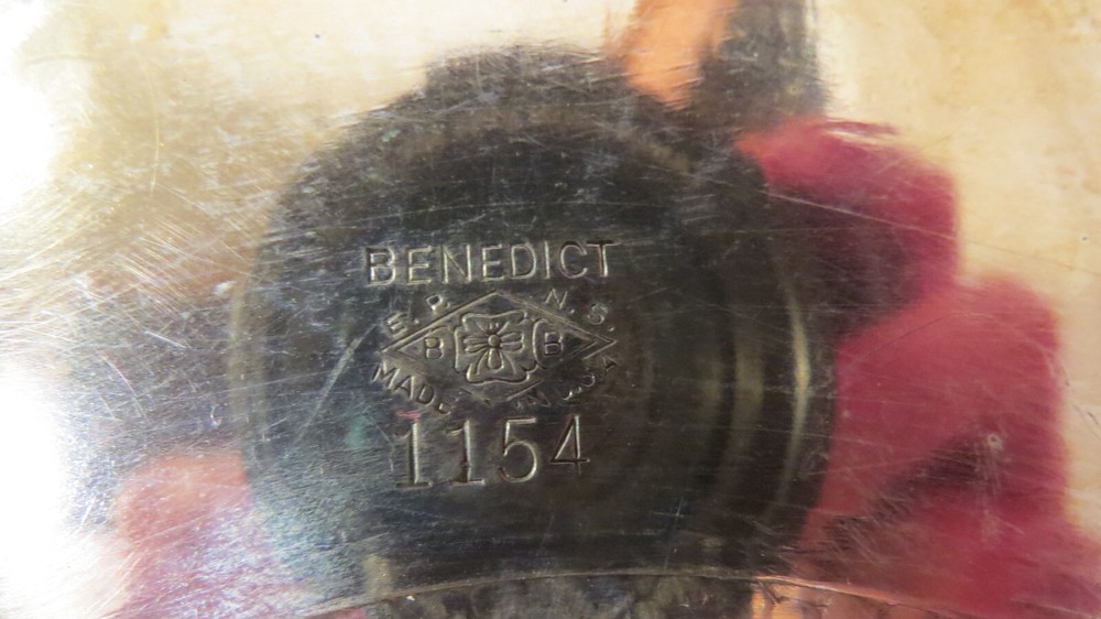 Vintage 1900's Benedict Manufacturing Heraldic Pattern Serving EPNS Plate