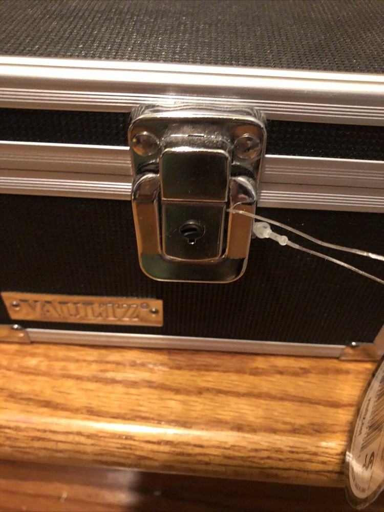 Vaults Locking Black 3x5 Card Box New With Two Keys