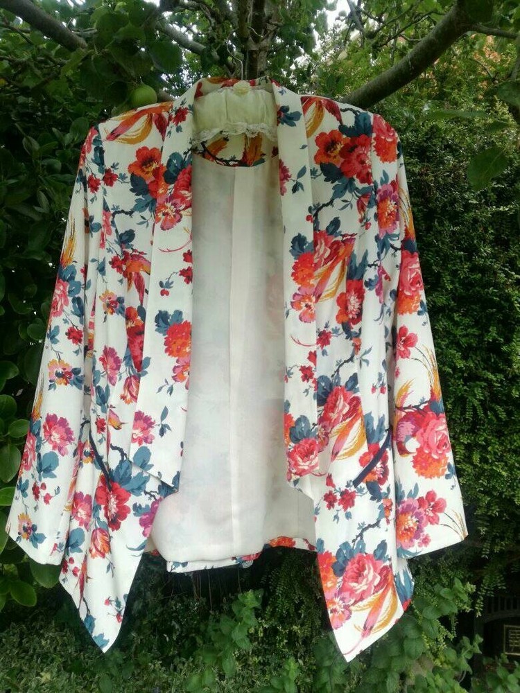 OASIS FLORAL  LINED FITTED PEPLUM BACK JACKET  SIZE 10